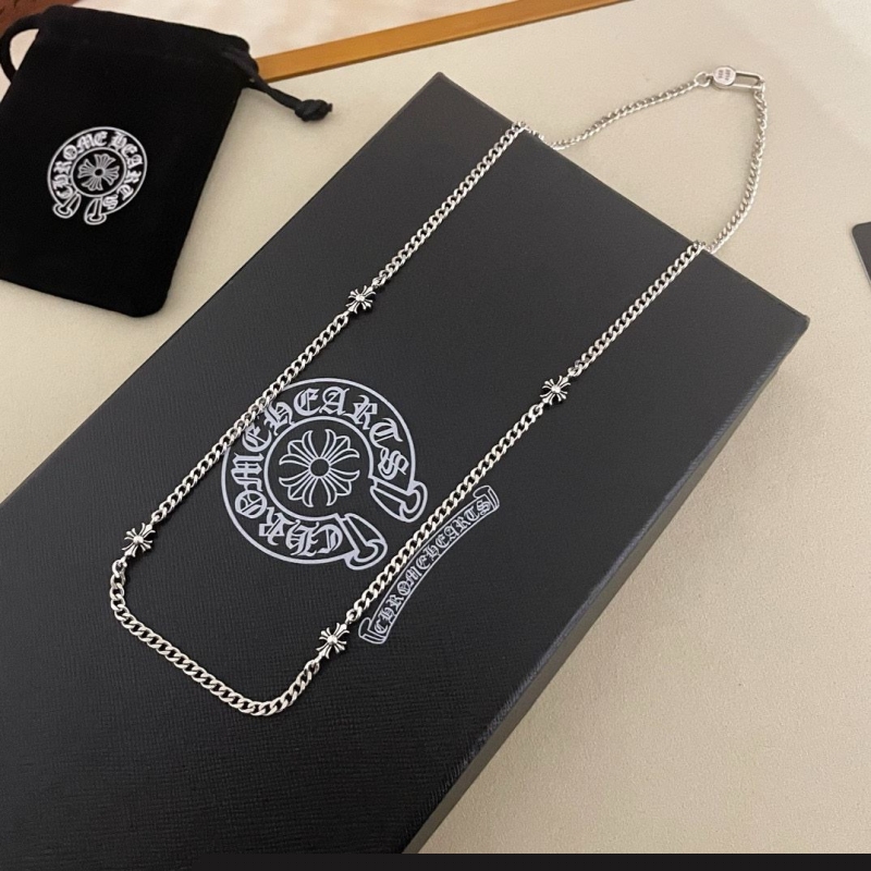 Ch**me He**ts necklaces